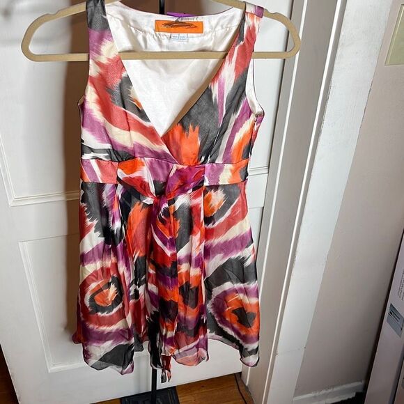 ❤️Cynthia Steffe Women's Abstract V Neck Sleeveless Silk Dress Multi-Color Sz2 - Picture 2 of 7